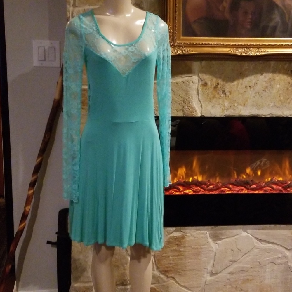 Lace Dress (3 colors)